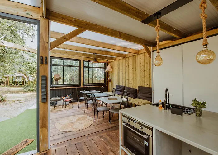 假日公园 博伊斯圣马丁酒店 2*